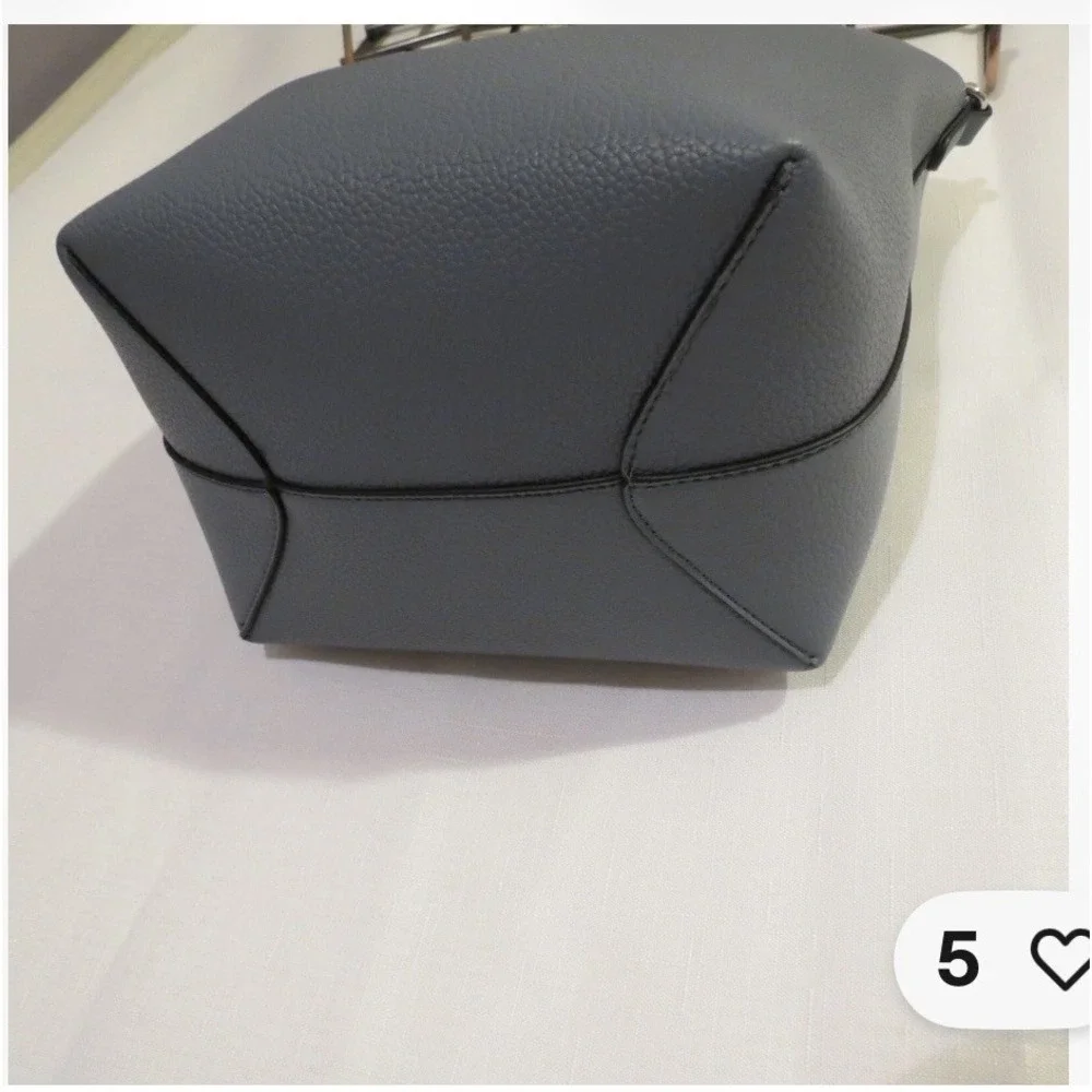 Calvin Klein Remy Crossbody‎ Bag New with tag